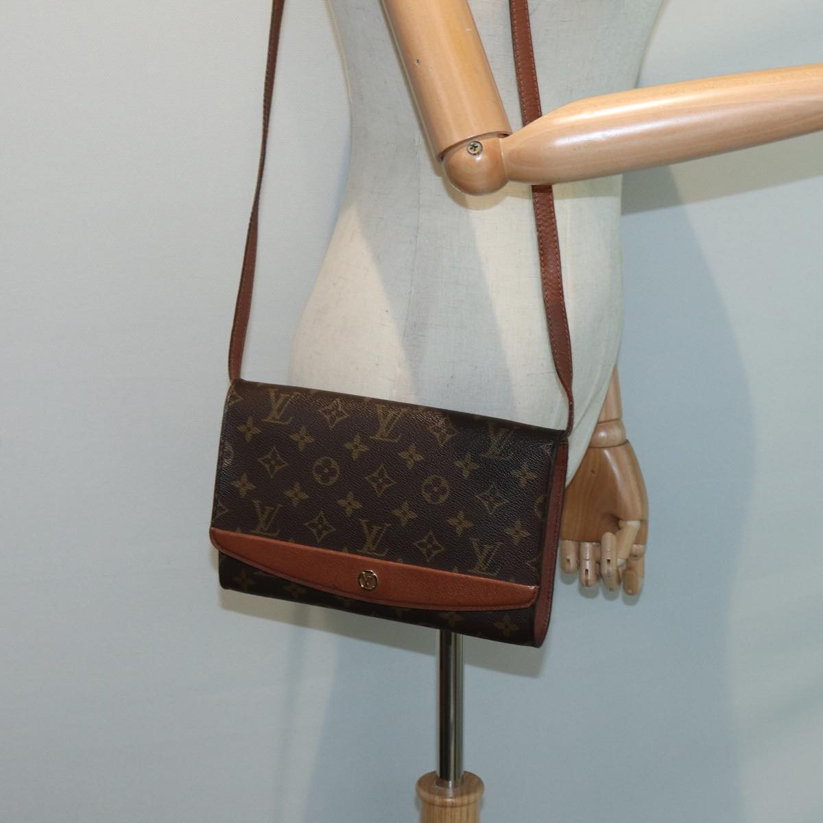 LOUIS VUITTON Monogram Bordeaux 24 Shoulder Bag M51798 LV Auth 85097