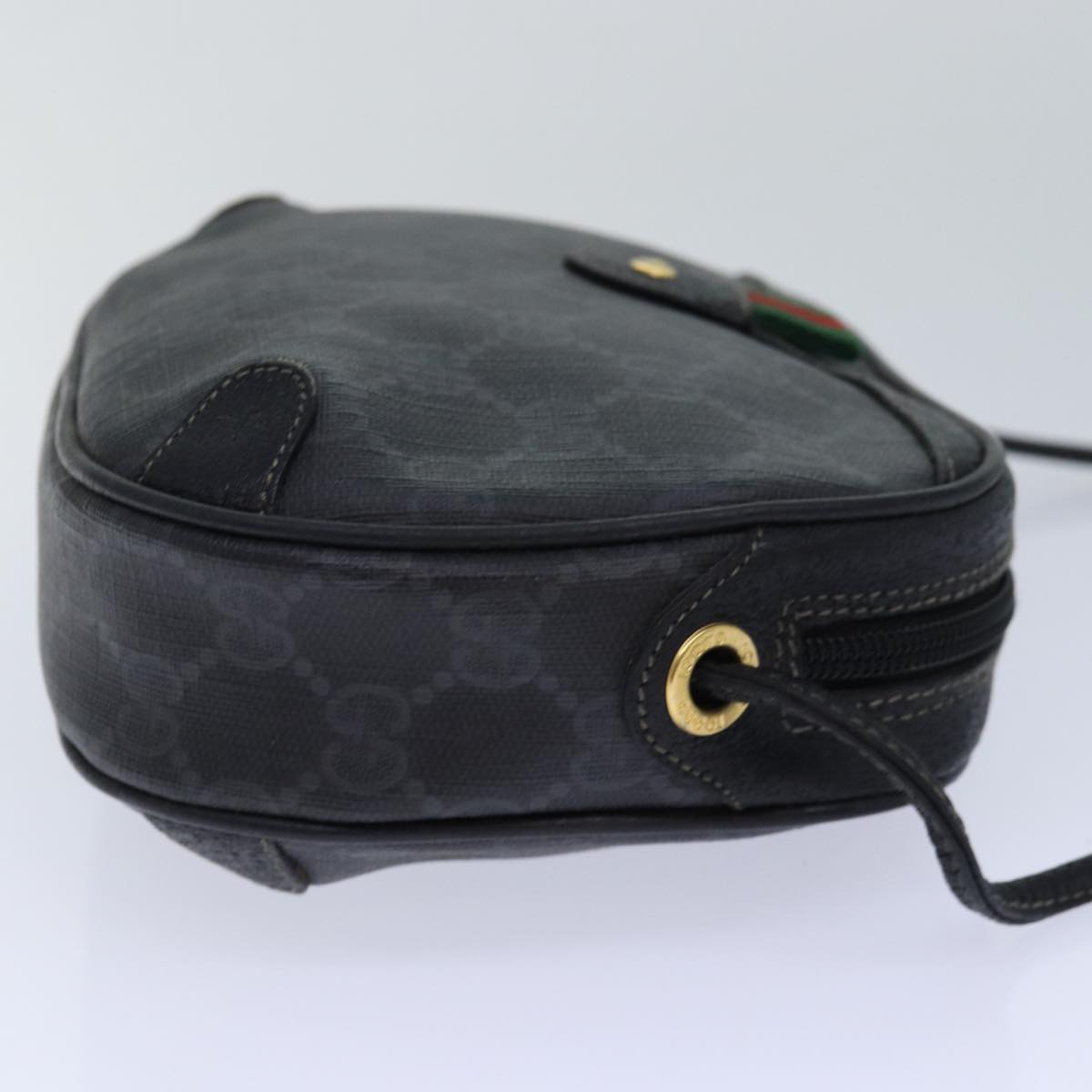 GUCCI GG Supreme Sherry Line Shoulder Bag PVC Black Gold 156 02 066 Auth 85106