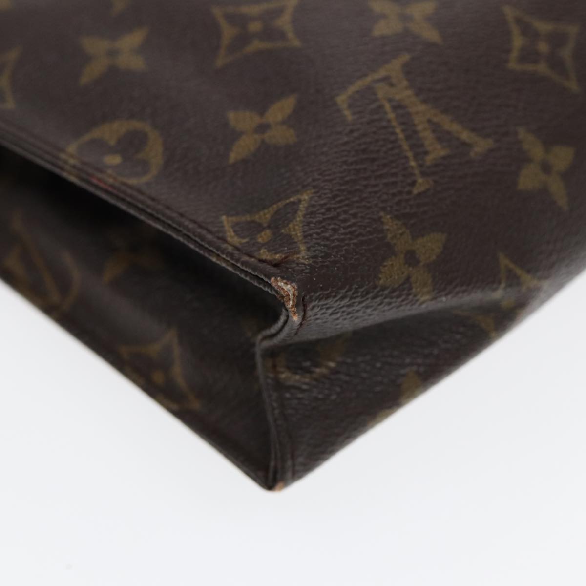 LOUIS VUITTON Monogram Poche Toilette 26 Pouch M47542 LV Auth 85213