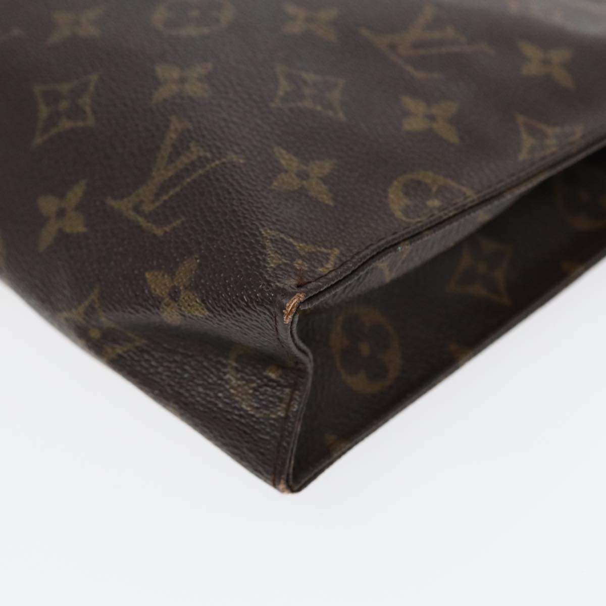 LOUIS VUITTON Monogram Poche Toilette 26 Pouch M47542 LV Auth 85213