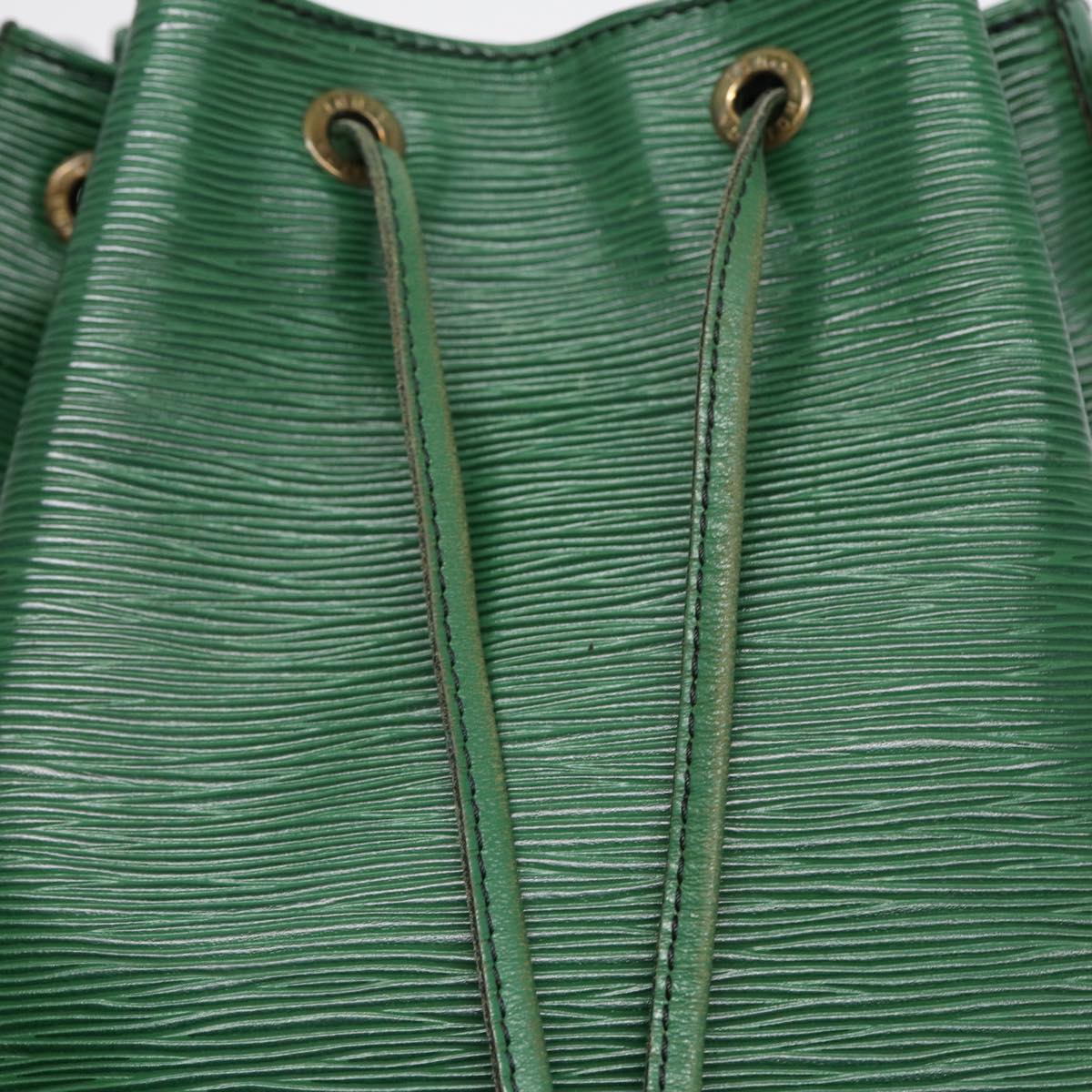 LOUIS VUITTON Epi Petit Noe Shoulder Bag Green M44102 LV Auth 85261