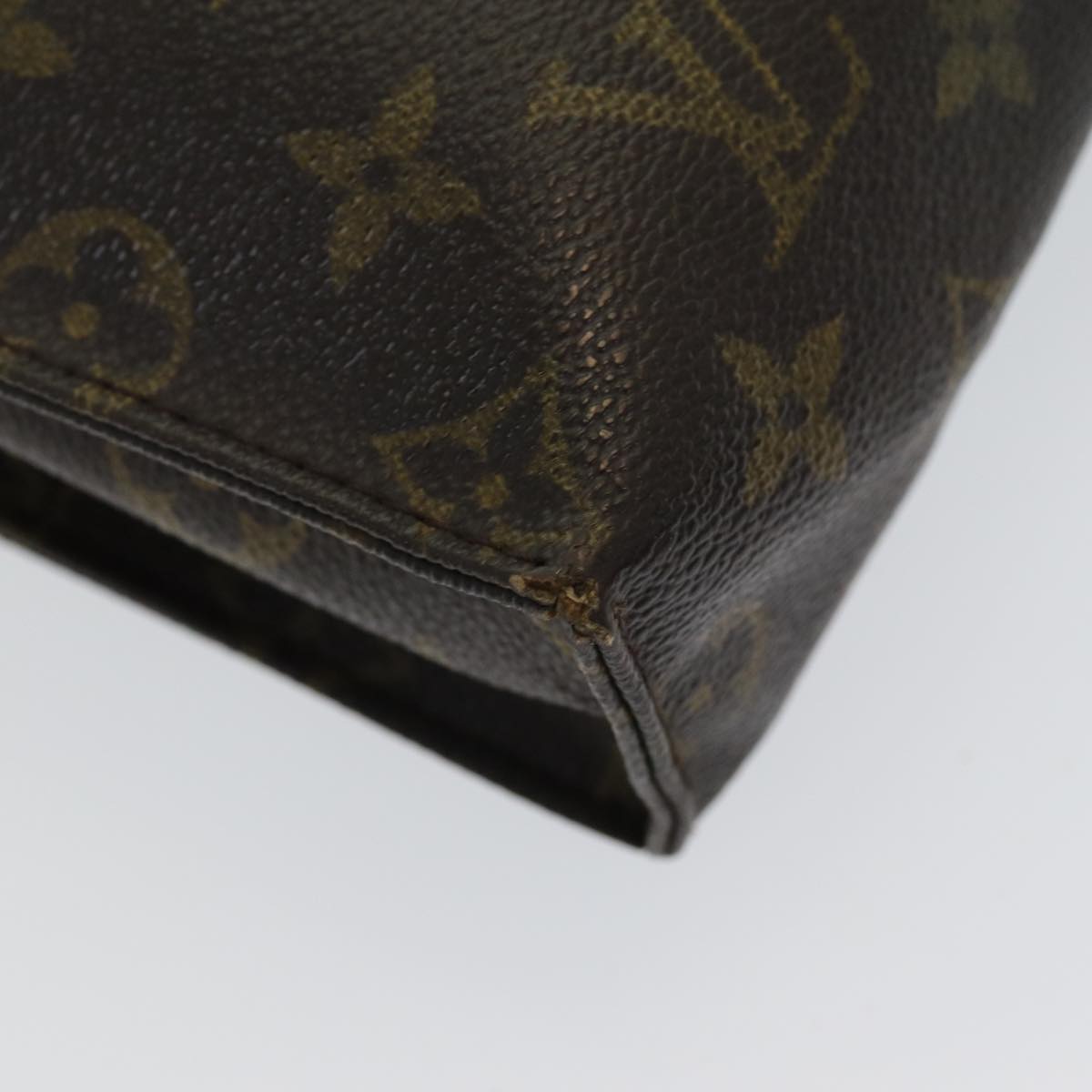 LOUIS VUITTON Monogram Poche Toilette 26 Pouch M47542 LV Auth 85336