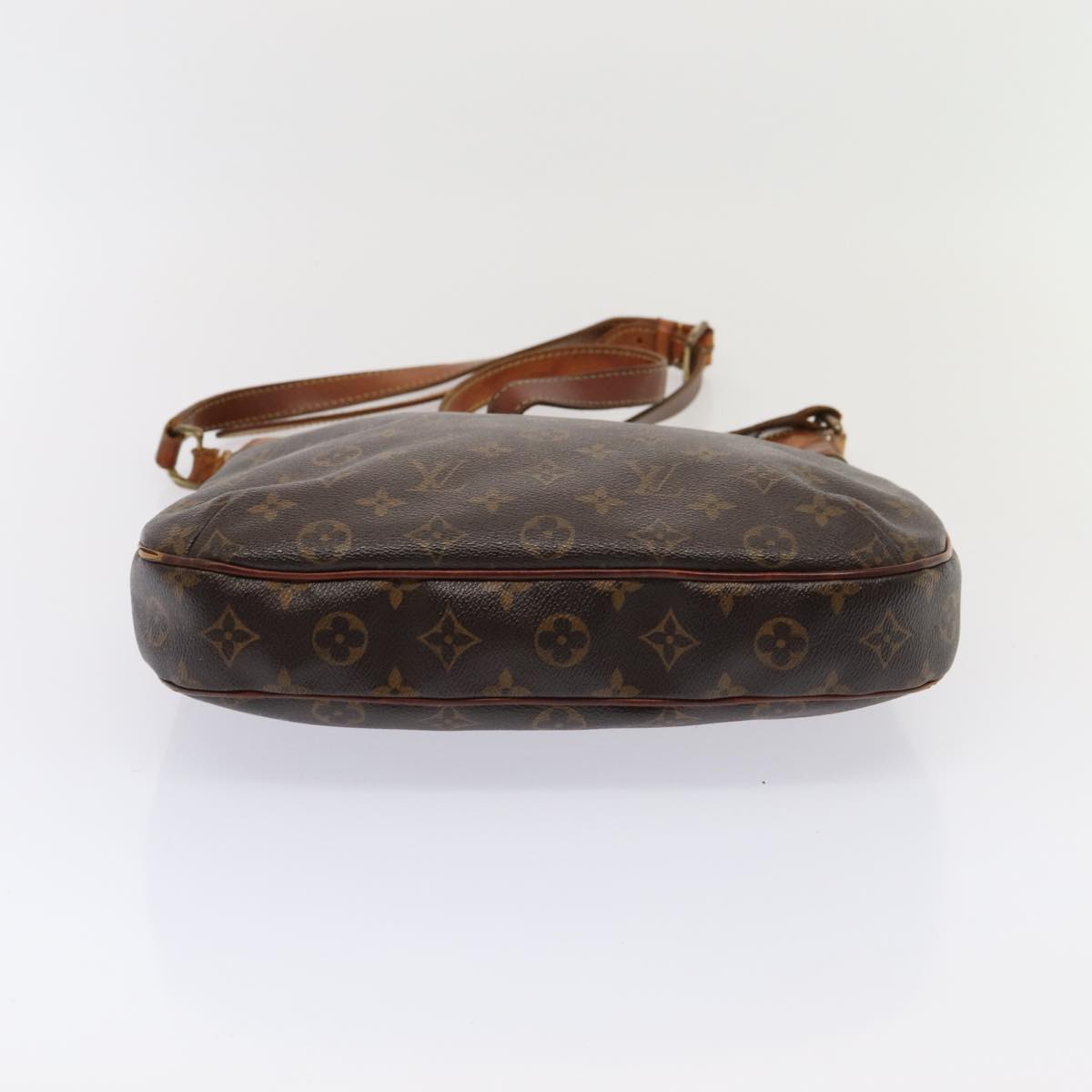 LOUIS VUITTON Monogram Odeon MM Shoulder Bag M56389 LV Auth 85358