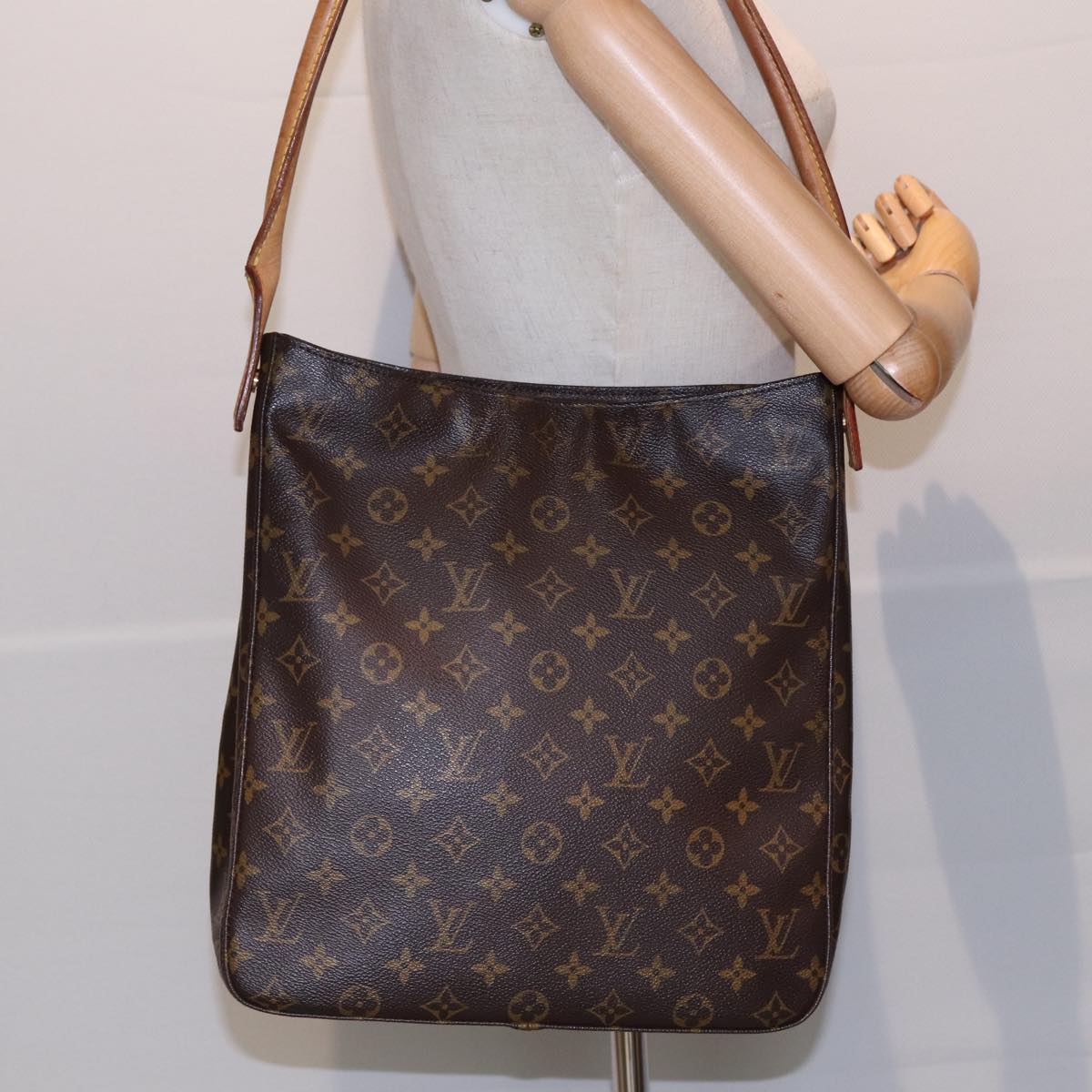 LOUIS VUITTON Monogram Looping GM Shoulder Bag M51145 LV Auth 85362