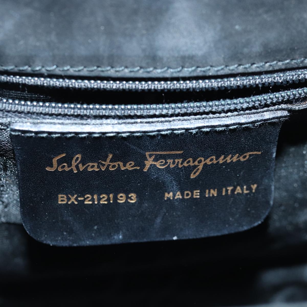 Salvatore Ferragamo Gancini Hand Bag Patent leather 2way Black Gold Auth 85377