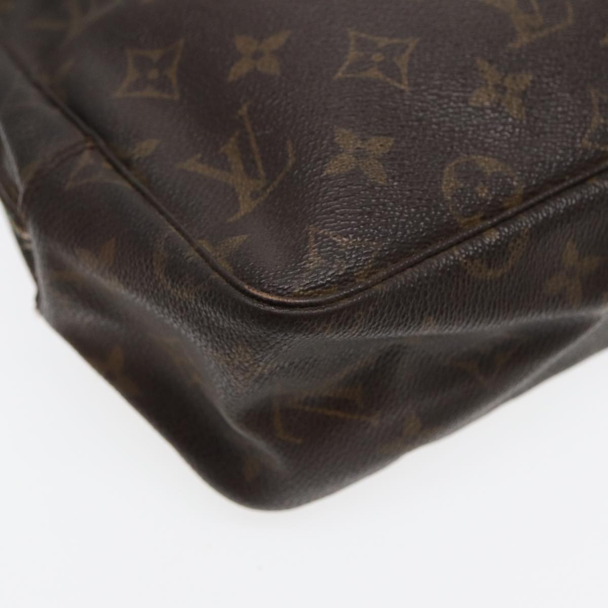 LOUIS VUITTON Monogram Trousse Toilette 28 Clutch Bag M47522 LV Auth 85382