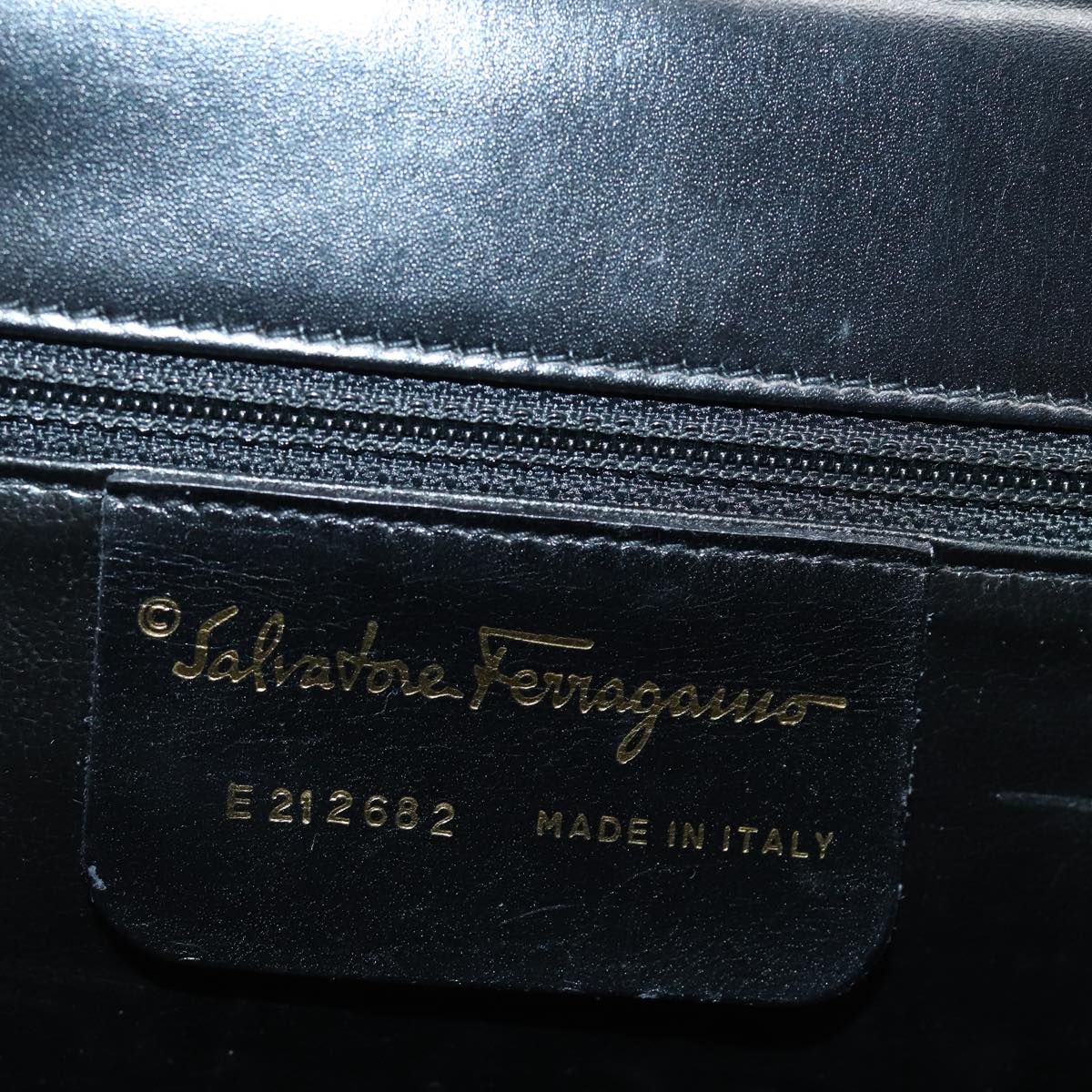 Salvatore Ferragamo Gancini Shoulder Bag Leather Black Gold Auth 85386