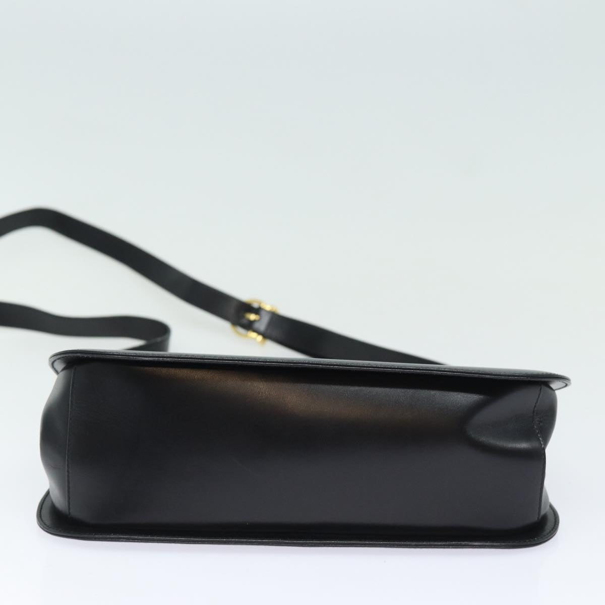 Salvatore Ferragamo Gancini Shoulder Bag Leather Black Gold Auth 85386