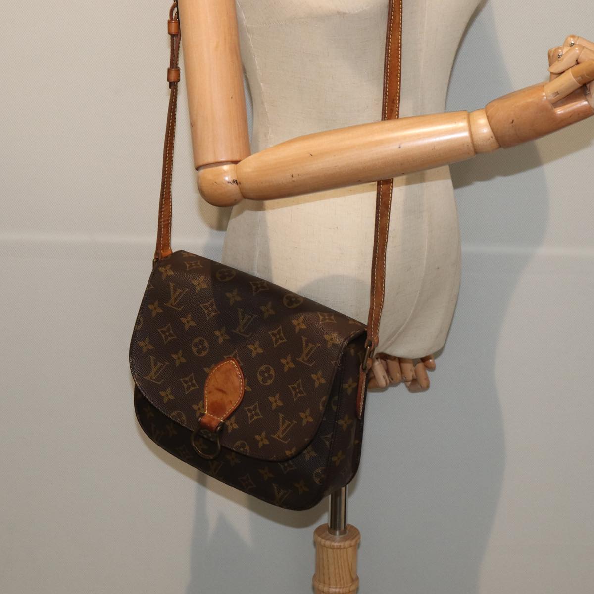 LOUIS VUITTON Monogram Saint Cloud GM Shoulder Bag M51242 LV Auth 85443