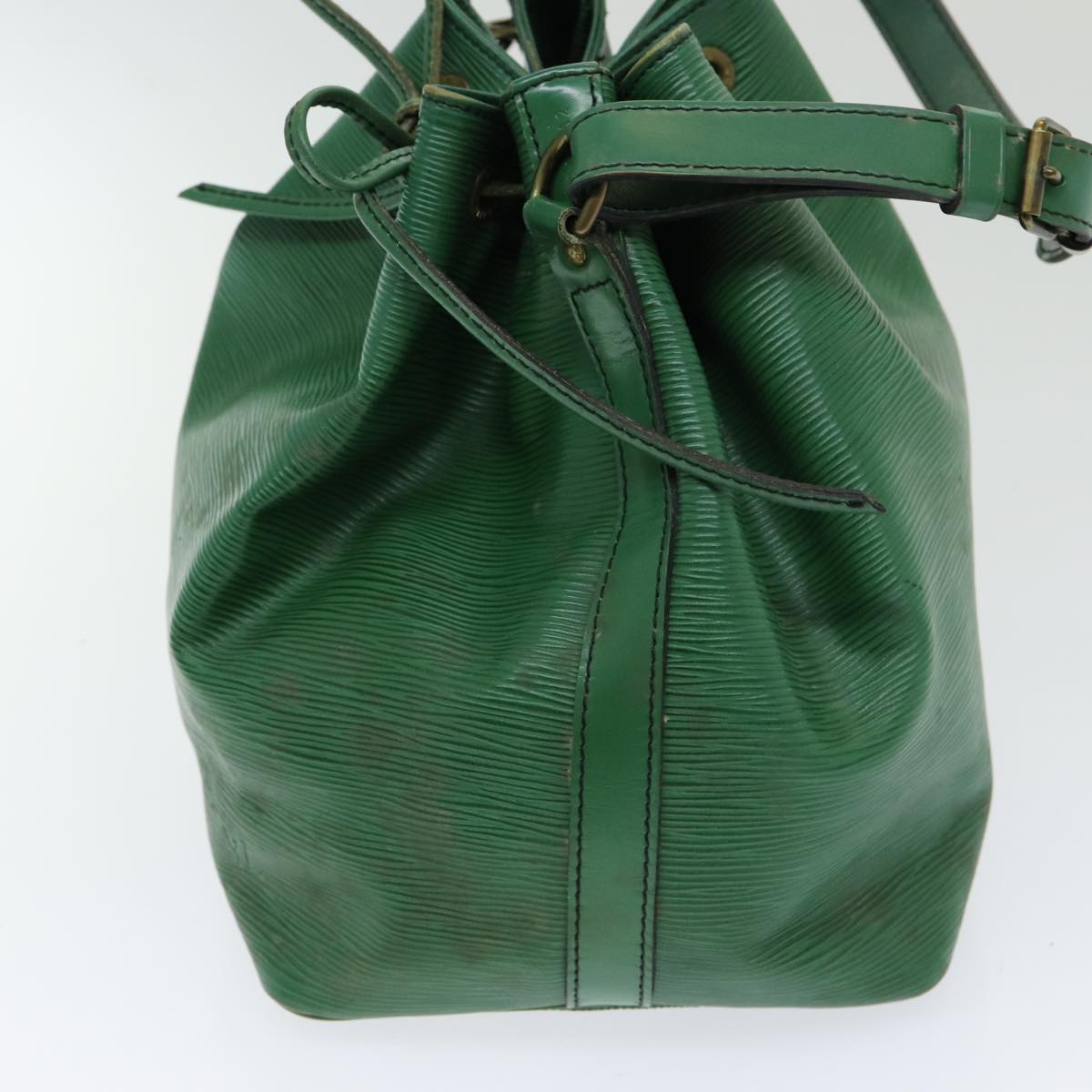 LOUIS VUITTON Epi Petit Noe Shoulder Bag Green M44102 LV Auth 85452