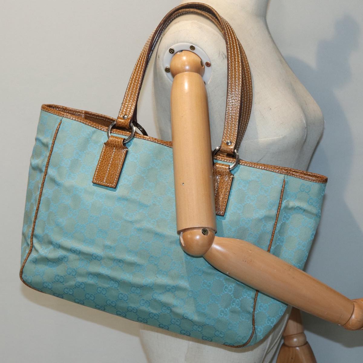 GUCCI GG Canvas Tote Bag Silver Turquoise Blue 113017 Auth 85473