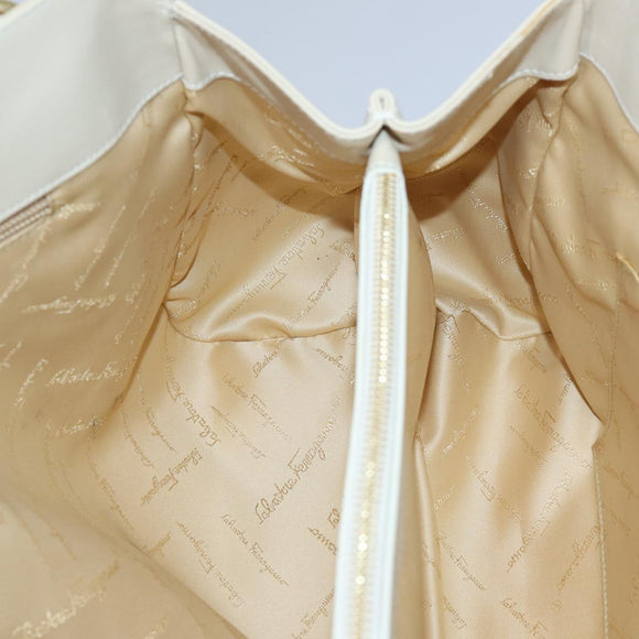 Salvatore Ferragamo Gancini Umhängetasche Leder Weiß Gold Auth 85534