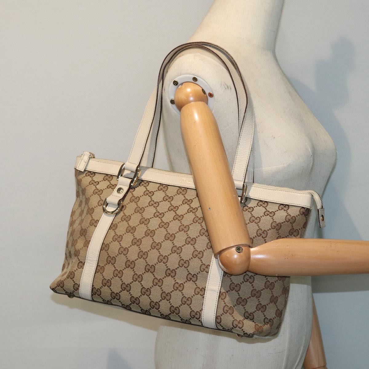 GUCCI GG Canvas Hand Bag Beige White gold 141470 Auth 85544