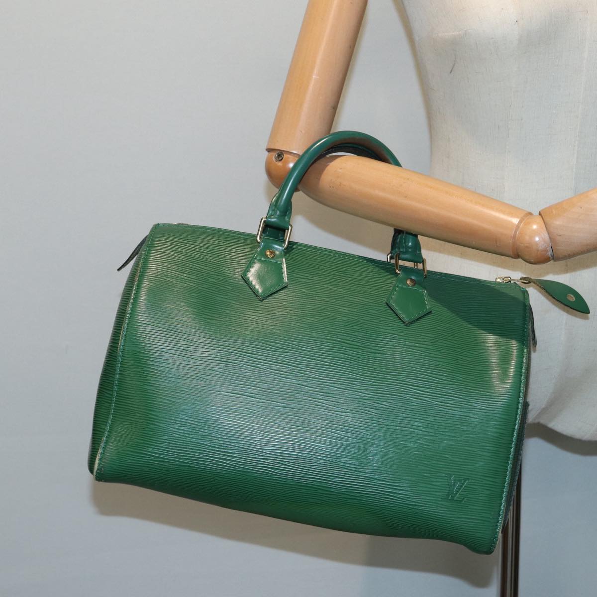 LOUIS VUITTON Epi Speedy 30 Hand Bag Borneo Green M43004 LV Auth 85582