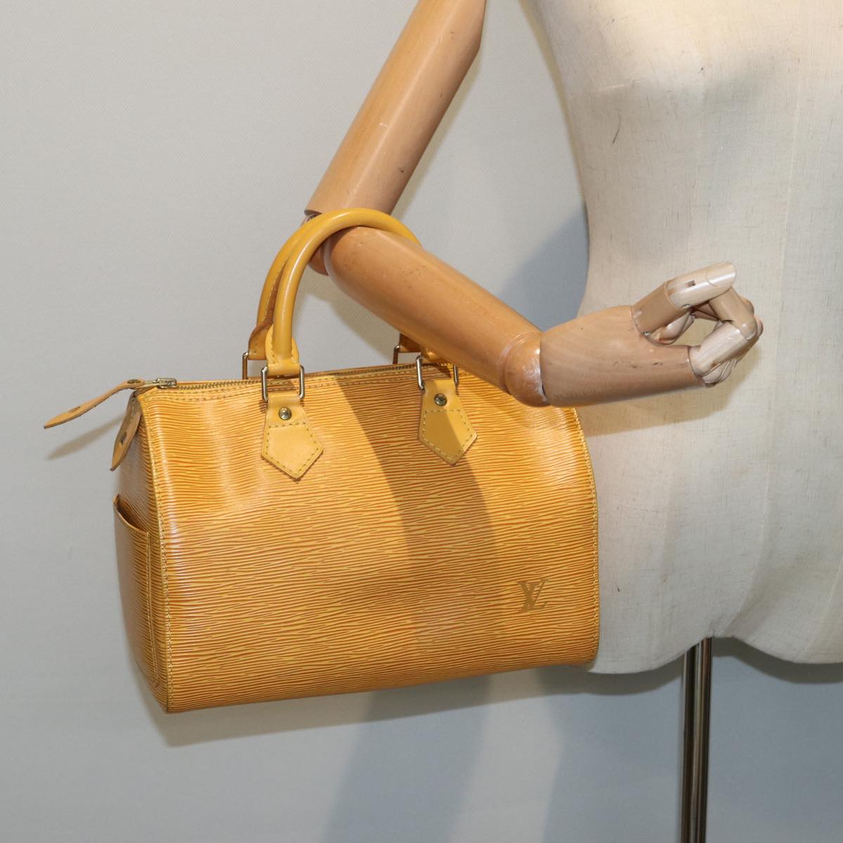 LOUIS VUITTON Epi Speedy 25 Hand Bag Tassili Yellow M43019 LV Auth 85587