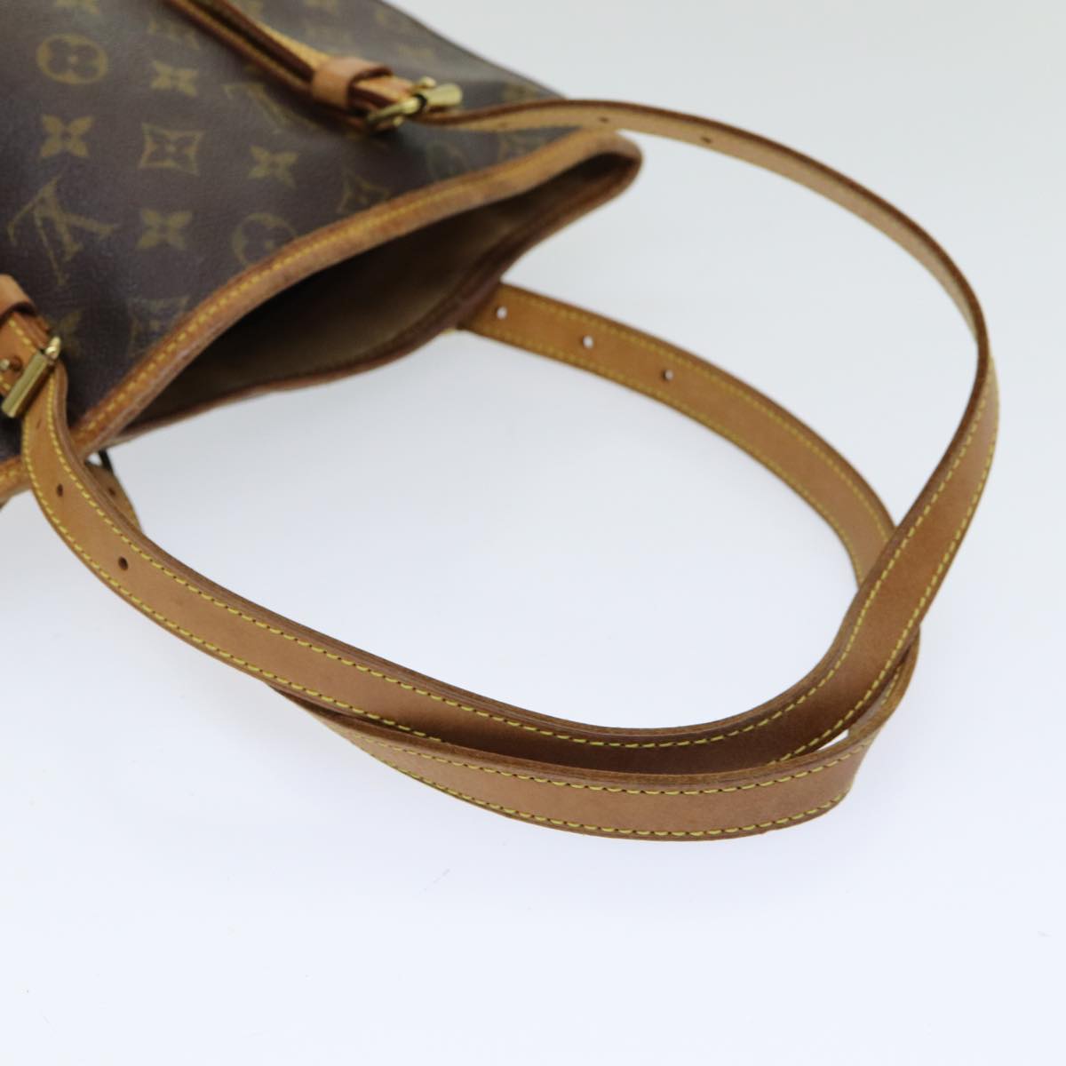 LOUIS VUITTON Monogram Bucket GM Shoulder Bag M42236 LV Auth 85603