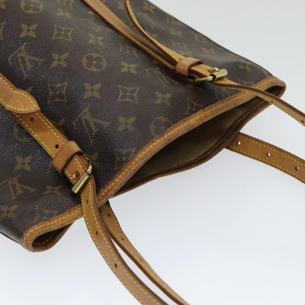 LOUIS VUITTON Monogram Bucket GM Shoulder Bag M42236 LV Auth 85603