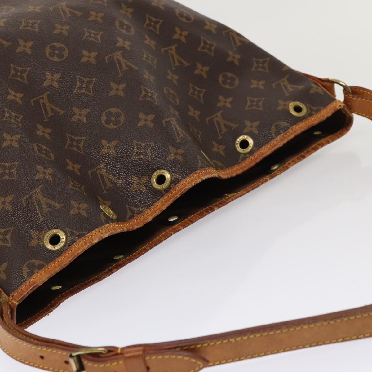 LOUIS VUITTON Monogram Noe Shoulder Bag M42224 LV Auth 85604