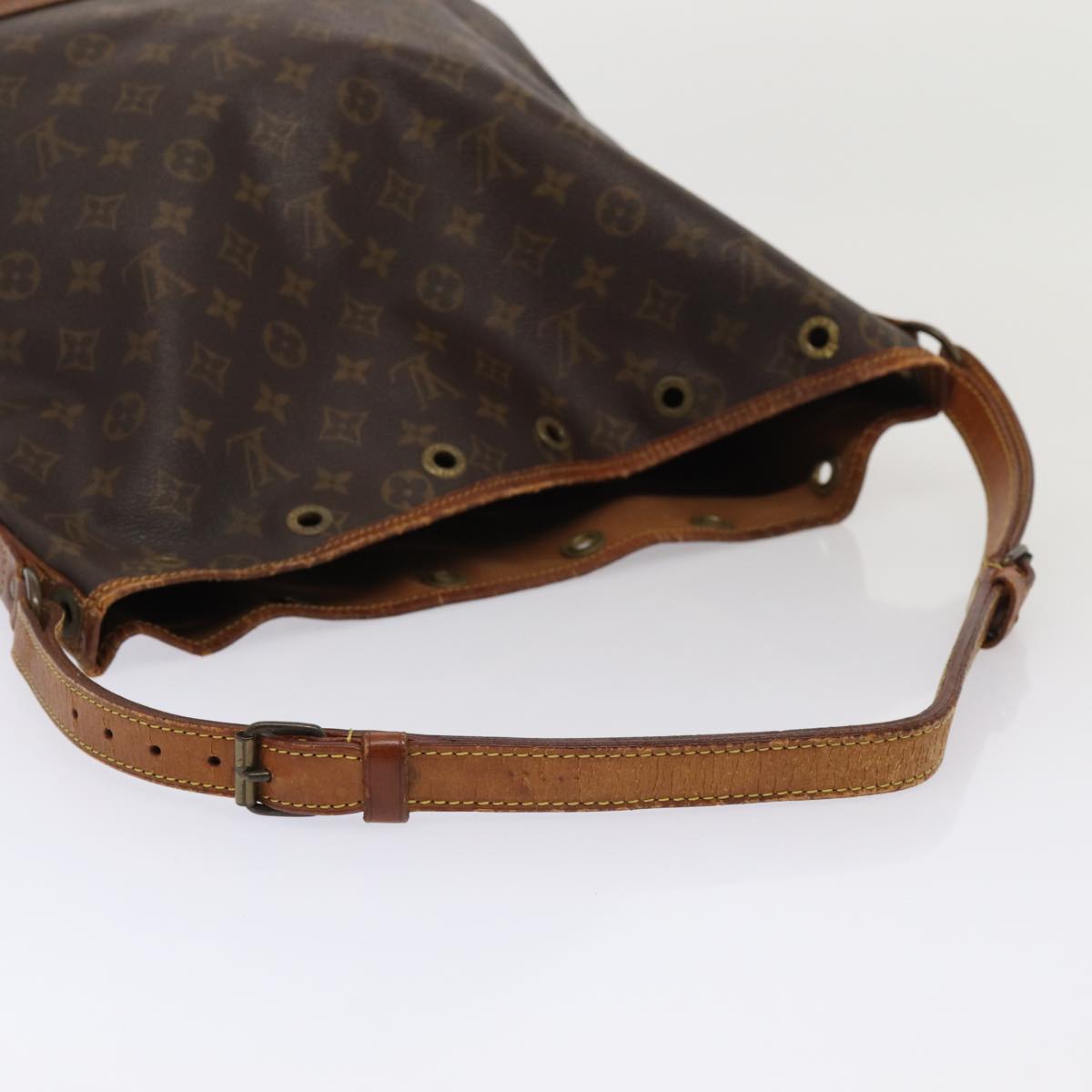 LOUIS VUITTON Monogram Noe Shoulder Bag M42224 LV Auth 85609