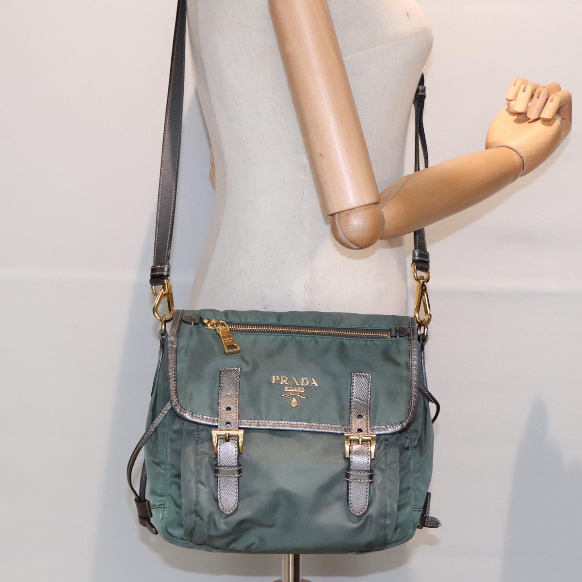 PRADA Shoulder Bag Nylon Green Gold Auth 85711