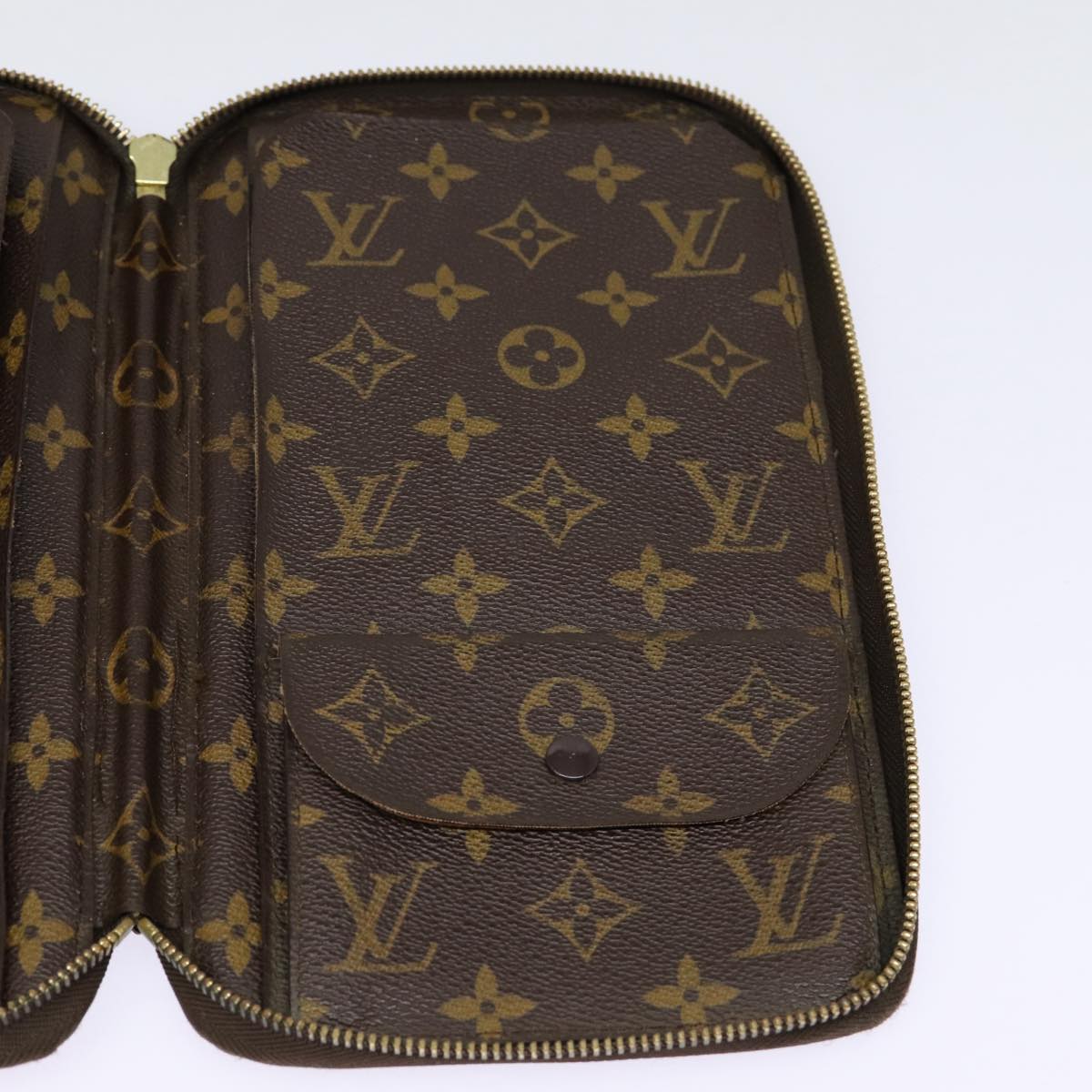 LOUIS VUITTON Monogram Poche Escapade Travel Case M60113 LV Auth 85738