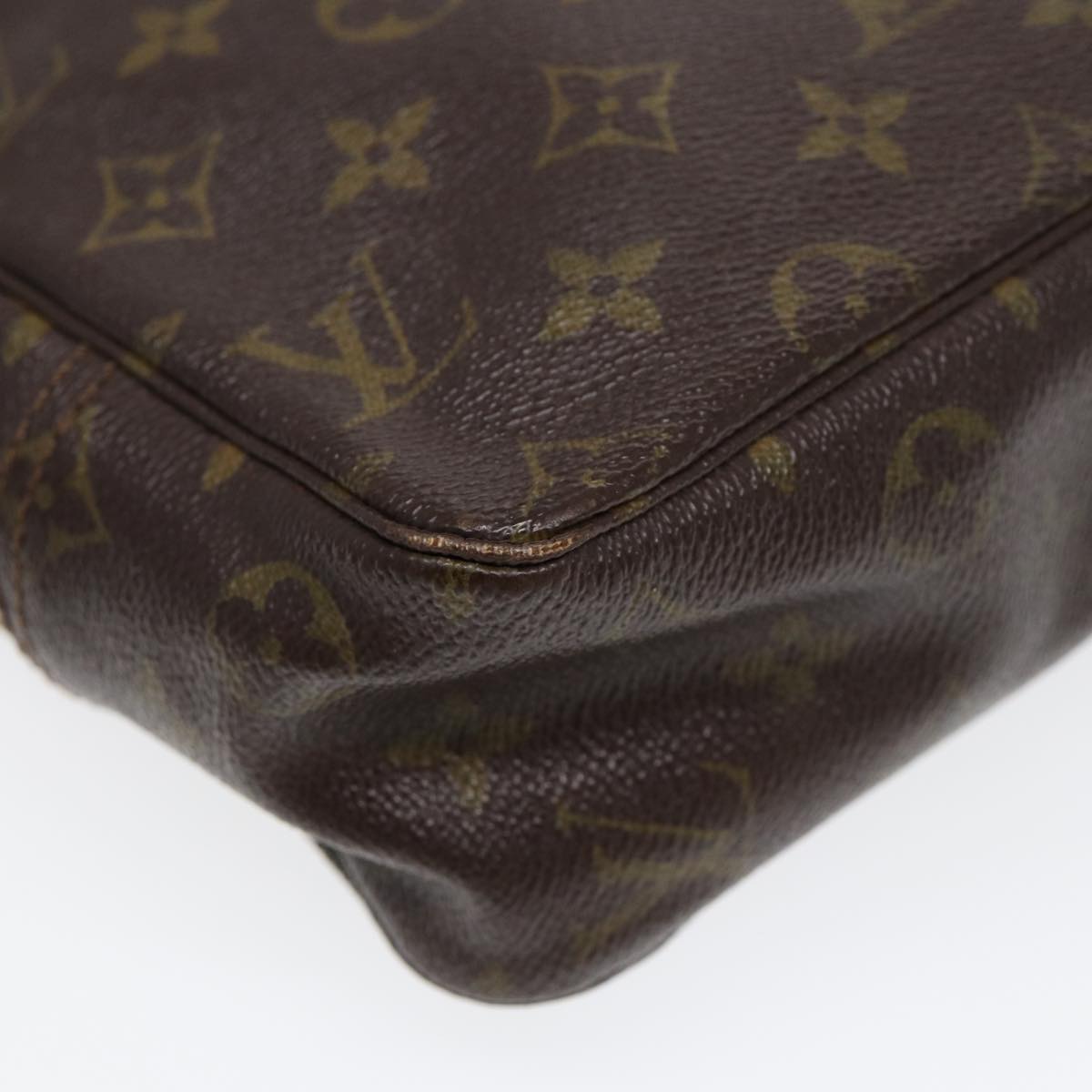 LOUIS VUITTON Monogram Trousse Toilette 28 Clutch Bag M47522 LV Auth 85842