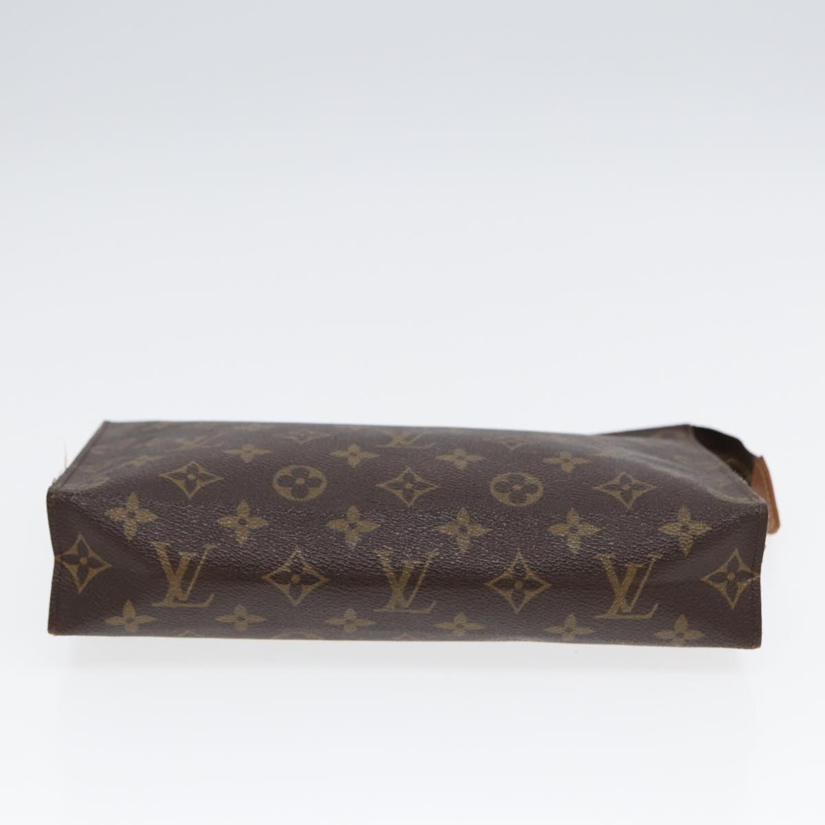 LOUIS VUITTON Monogram Poche Toilette 26 Pouch M47542 LV Auth 85909