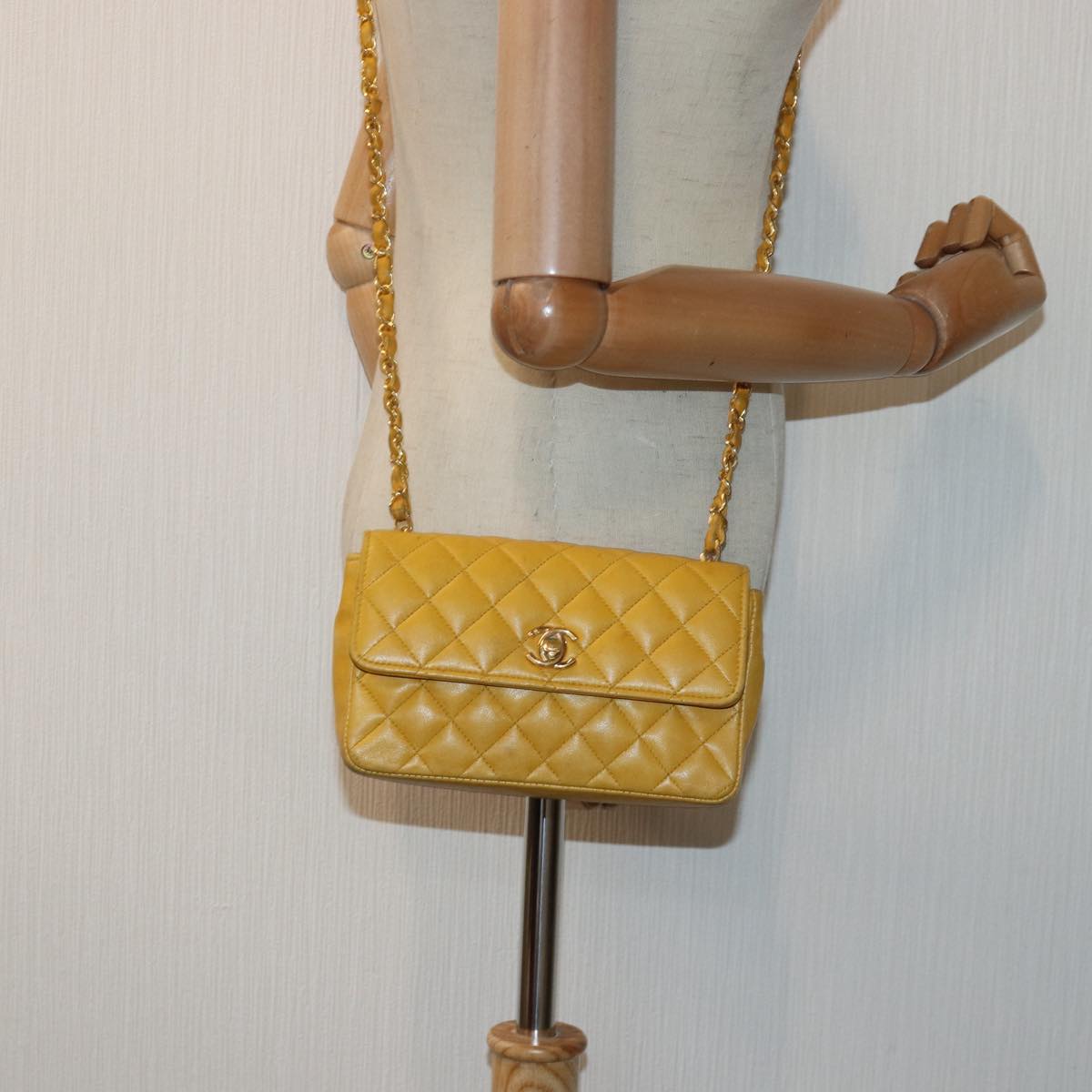 CHANEL Mini Matelasse Chain Shoulder Bag Lamb Skin Yellow Gold CC Auth 85920