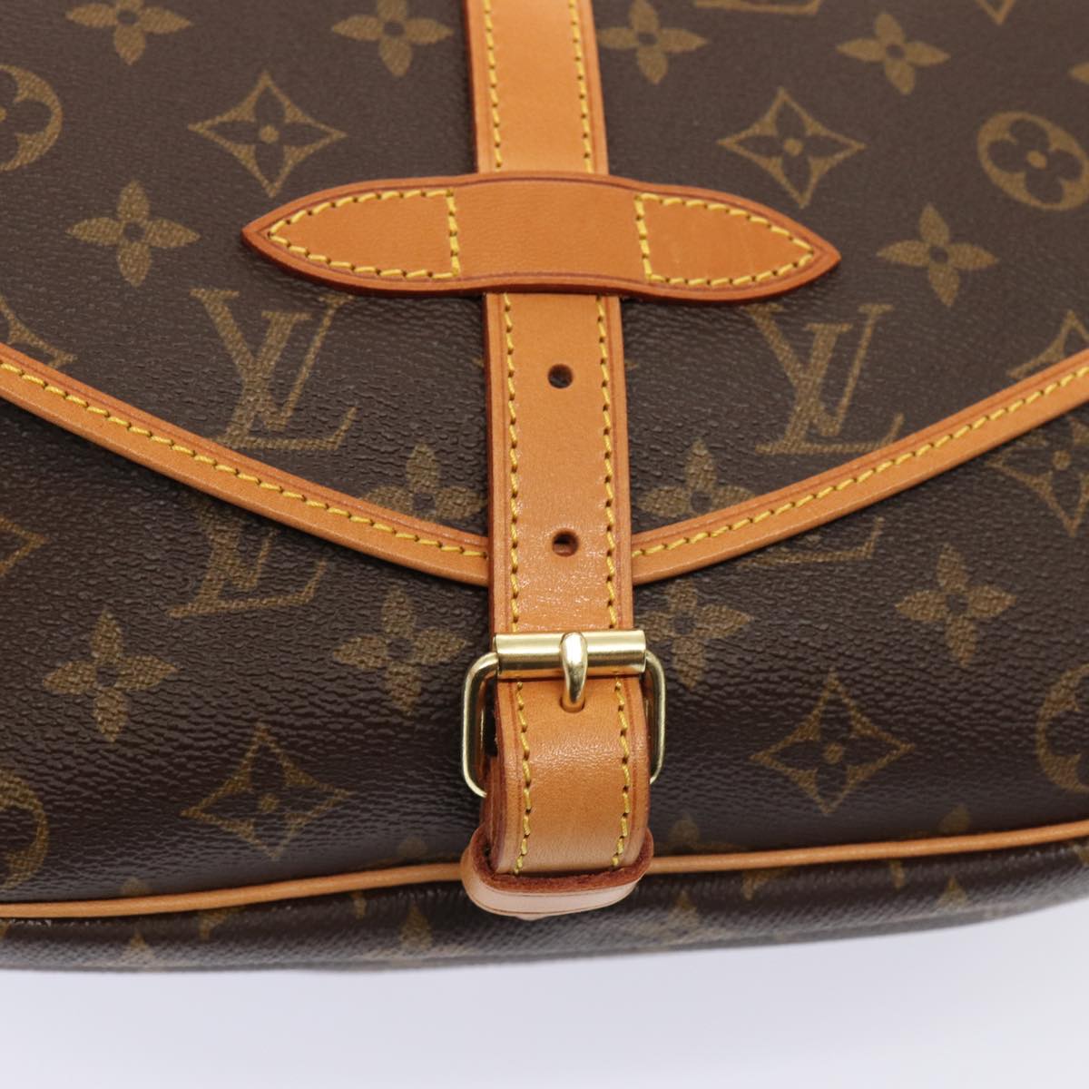 LOUIS VUITTON Monogram Saumur 30 Shoulder Bag M42256 LV Auth 85925A