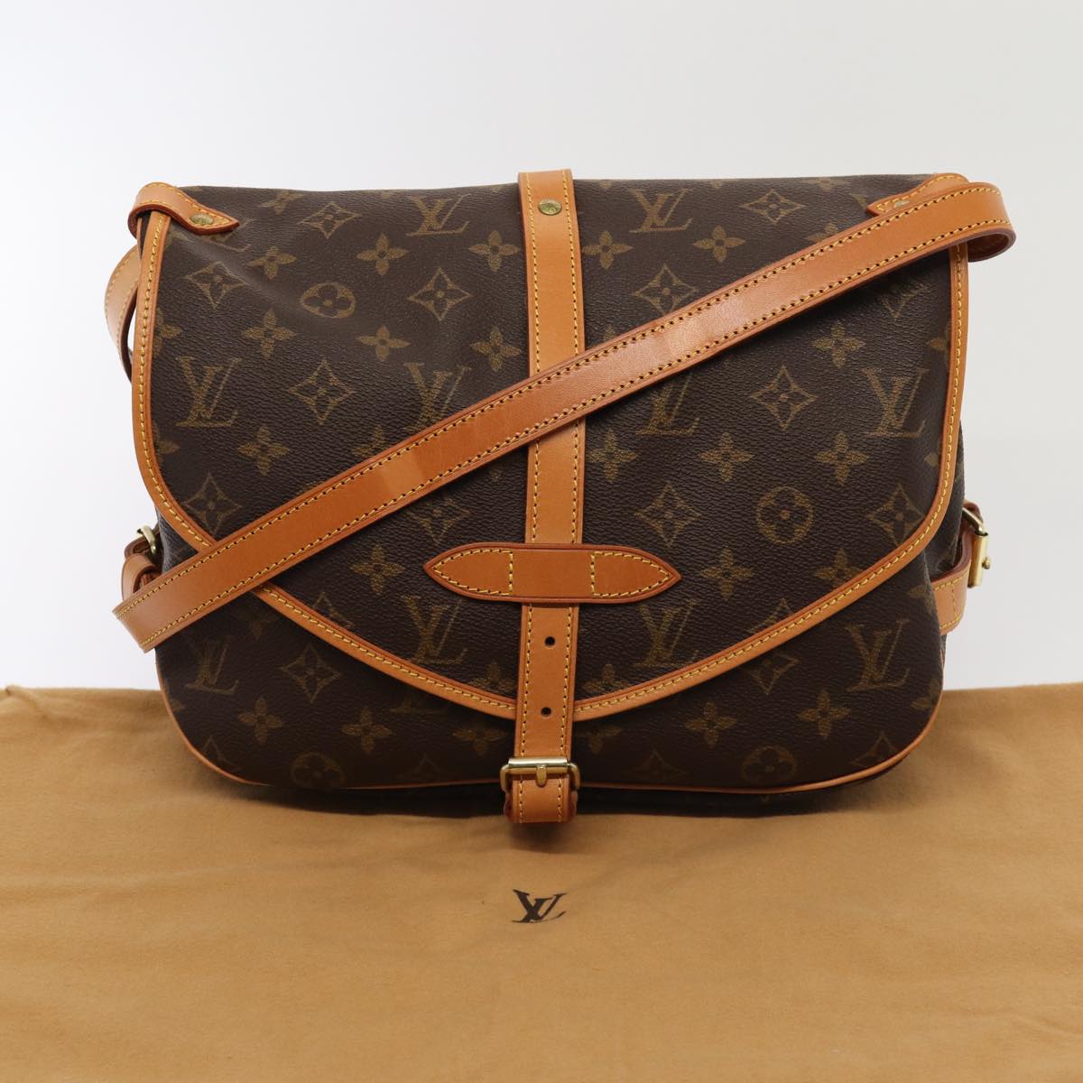 LOUIS VUITTON Monogram Saumur 30 Shoulder Bag M42256 LV Auth 85925A