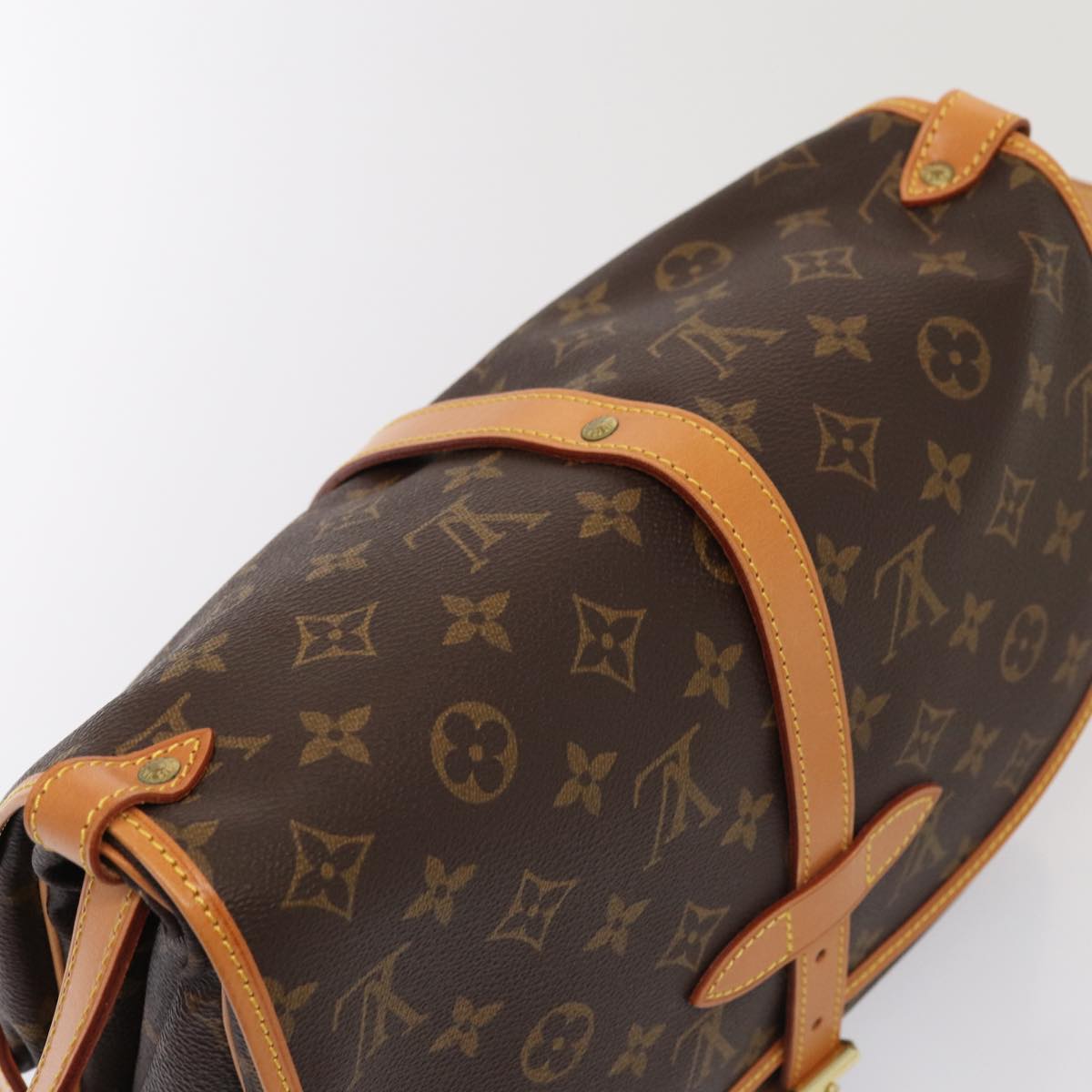 LOUIS VUITTON Monogram Saumur 30 Shoulder Bag M42256 LV Auth 85925A