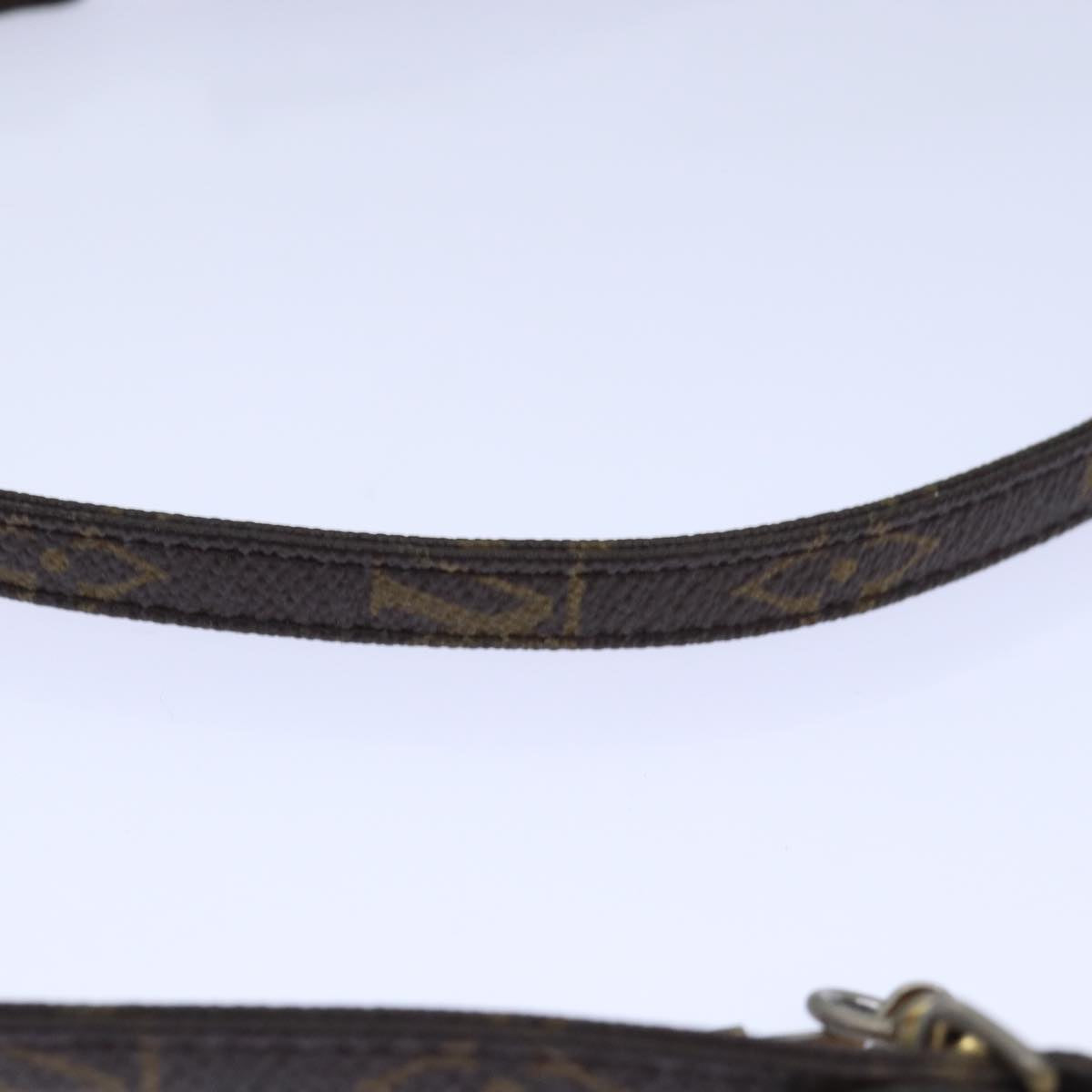 LOUIS VUITTON Monogram Shoulder Strap Vintage 45.7"" LV Auth 85947