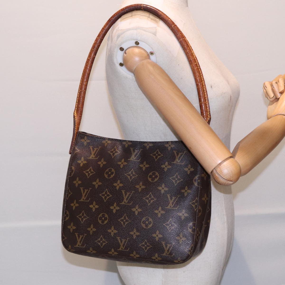 LOUIS VUITTON Monogram Looping MM Shoulder Bag M51146 LV Auth 86076