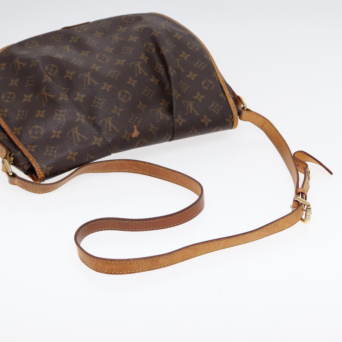 LOUIS VUITTON Monogram Menilmontant MM Shoulder Bag M40473 LV Auth 86077