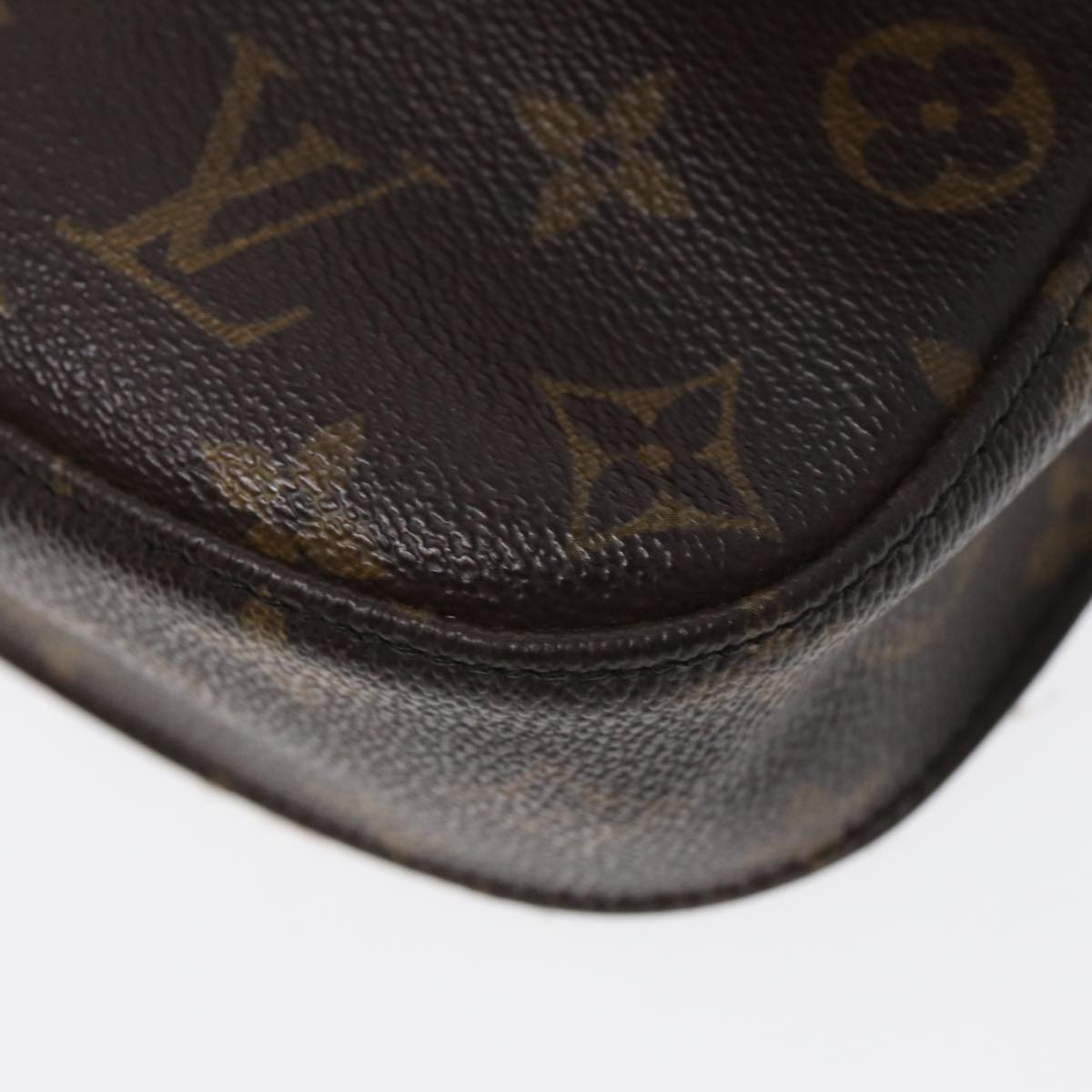 LOUIS VUITTON Monogram Saint Cloud MM Shoulder Bag M51243 LV Auth 86088