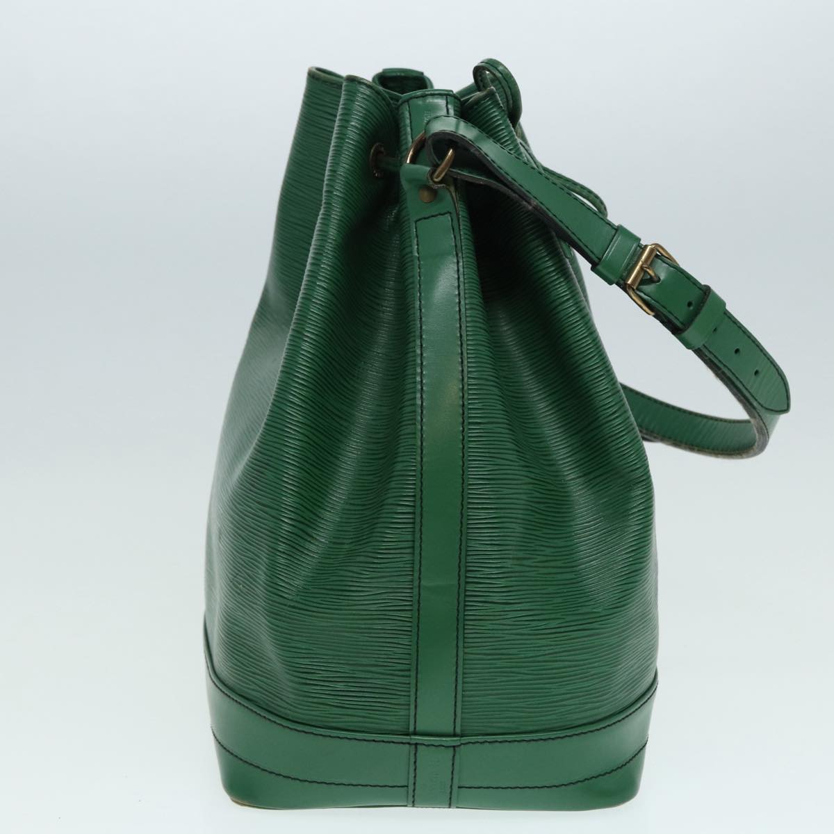 LOUIS VUITTON Epi Noe Shoulder Bag Green M44004 LV Auth 86108