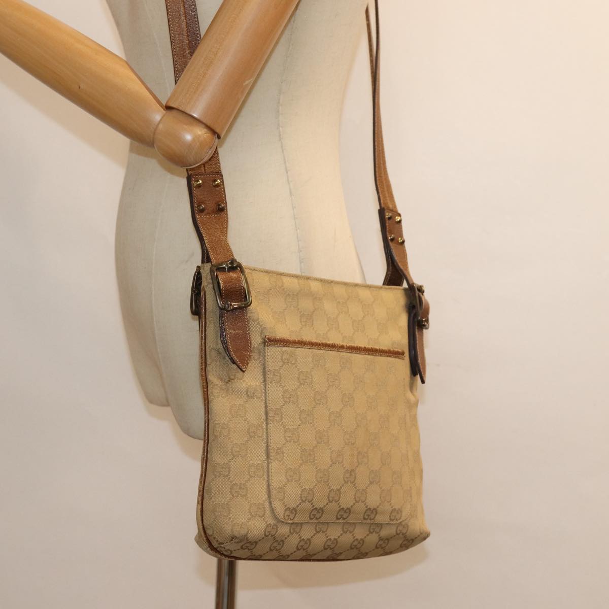 GUCCI GG Canvas Shoulder Bag Beige 115514 Auth 86155