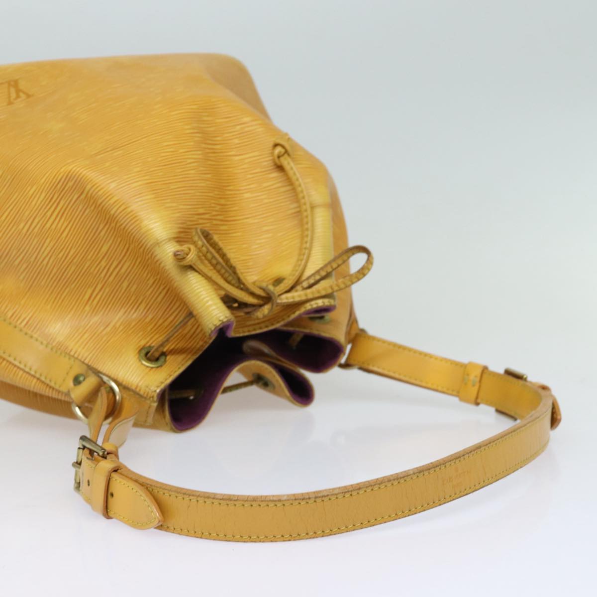 LOUIS VUITTON Epi Petit Noe Shoulder Bag Yellow M44102 LV Auth 86219