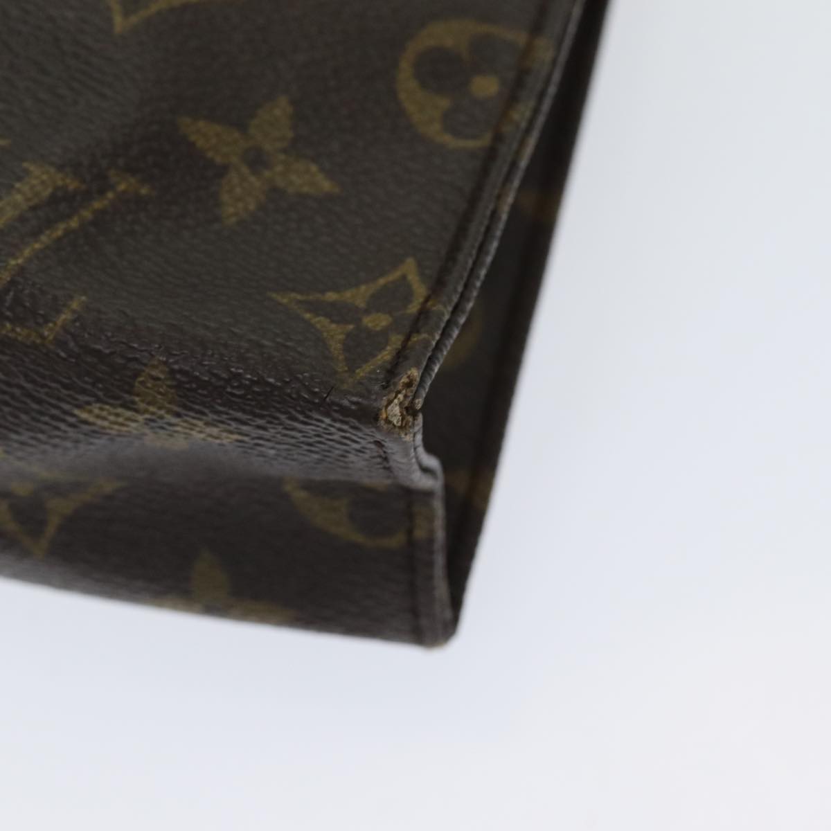 LOUIS VUITTON Monogram Poche Toilette 26 Pouch M47542 LV Auth 86222