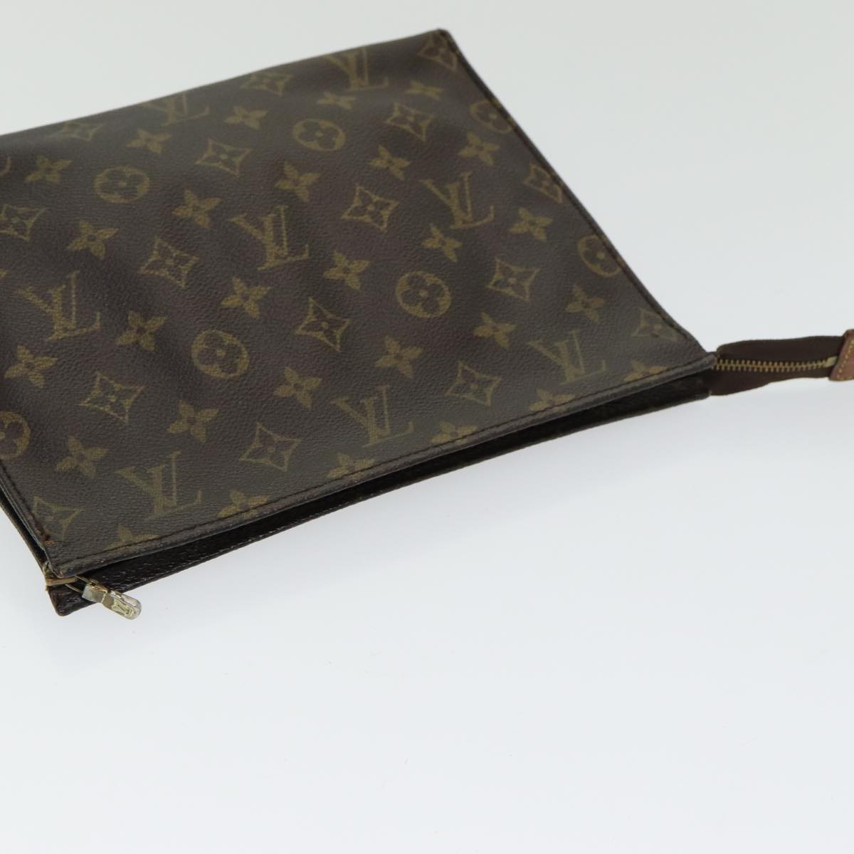 LOUIS VUITTON Monogram Poche Toilette 26 Pouch M47542 LV Auth 86222