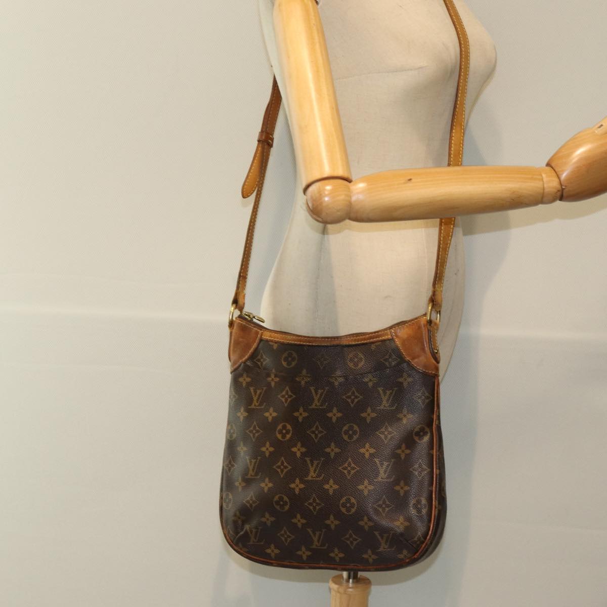 LOUIS VUITTON Monogram Odeon PM Shoulder Bag M56390 LV Auth 86236