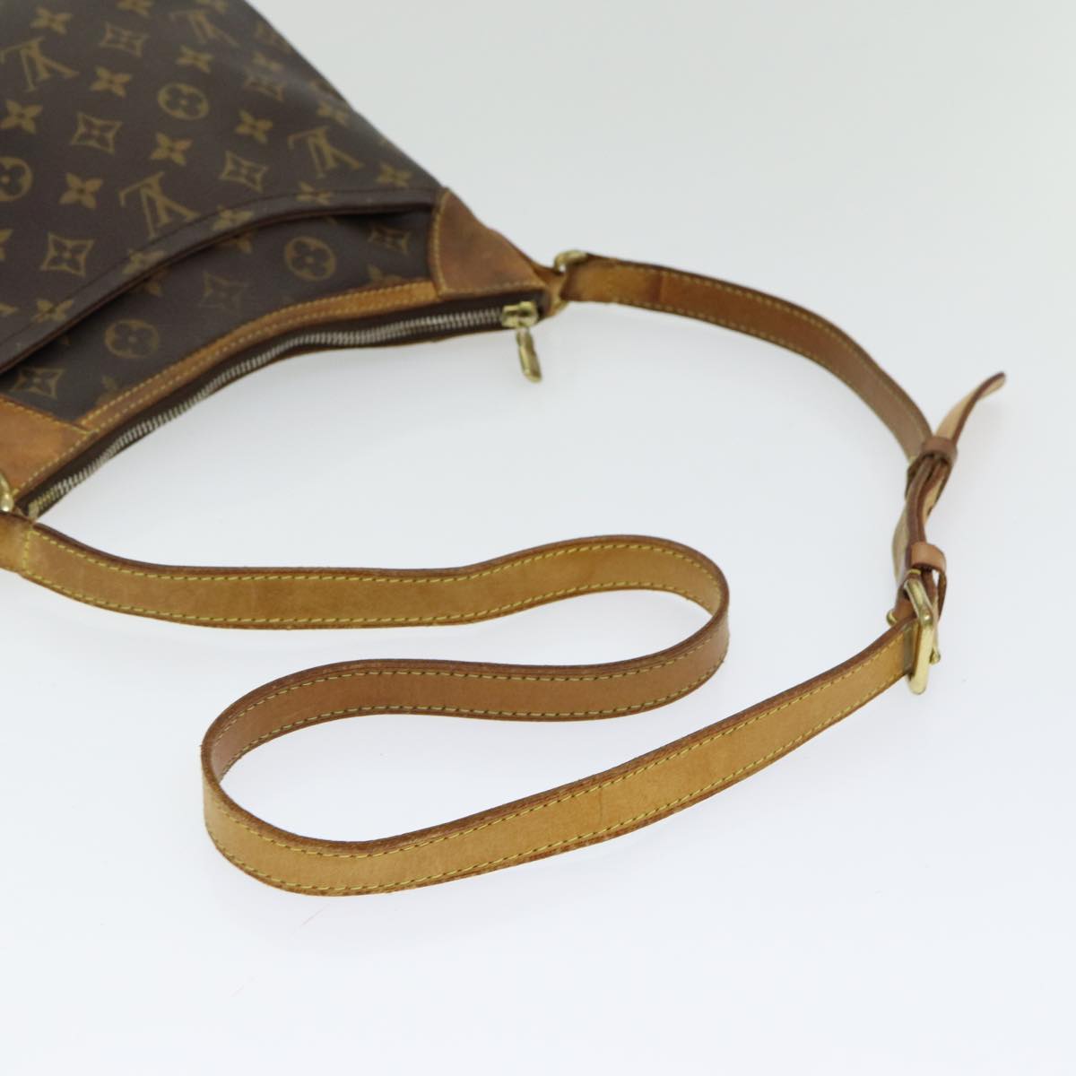 LOUIS VUITTON Monogram Odeon PM Shoulder Bag M56390 LV Auth 86236