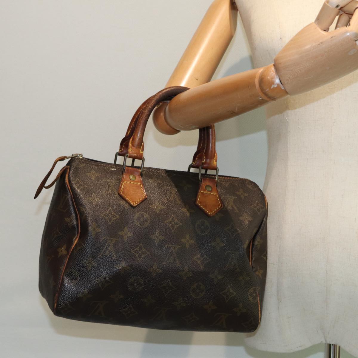 LOUIS VUITTON Monogram Speedy 25 Hand Bag M41528 LV Auth 86244