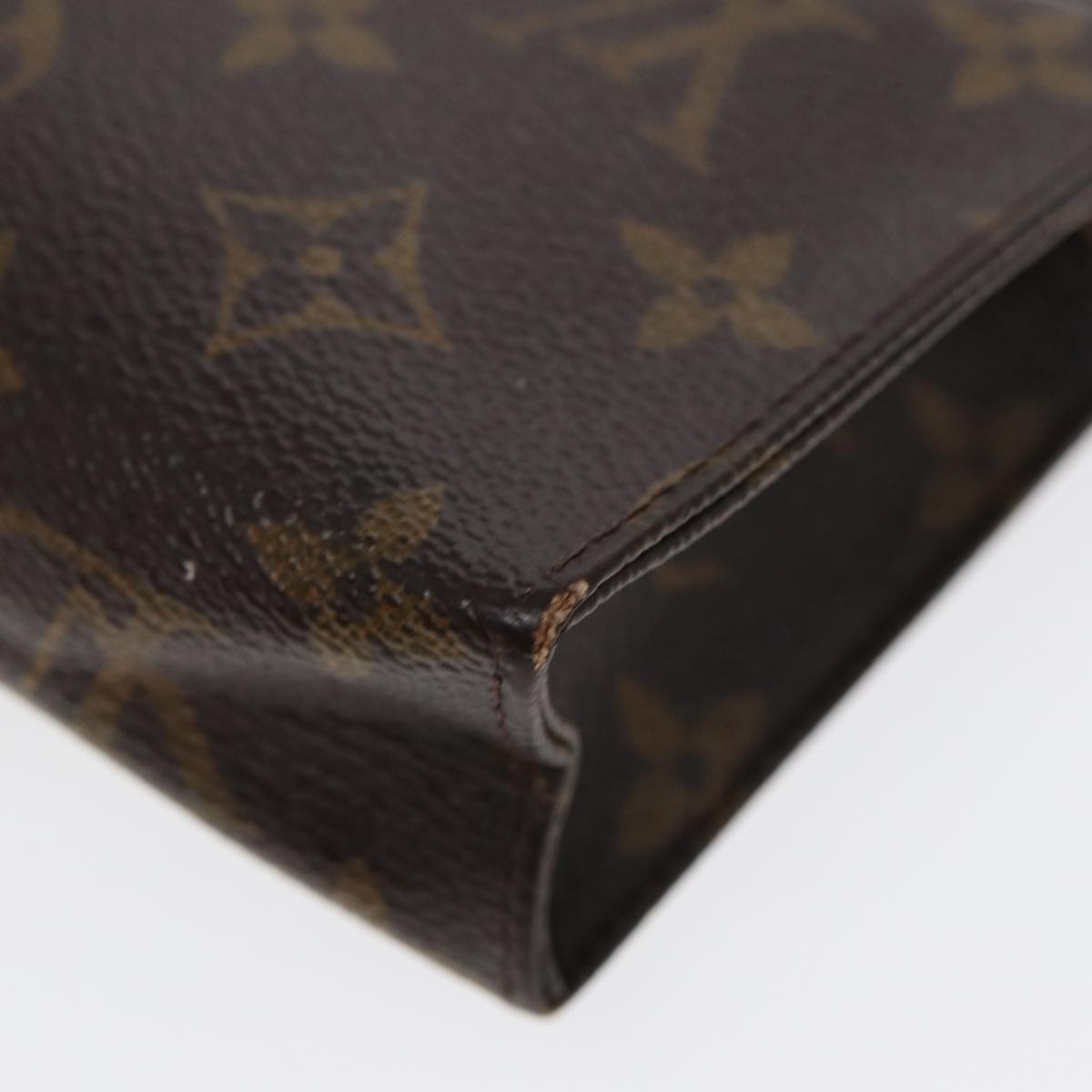 LOUIS VUITTON Monogram Poche Toilette 15 Pouch M47546 LV Auth 86290