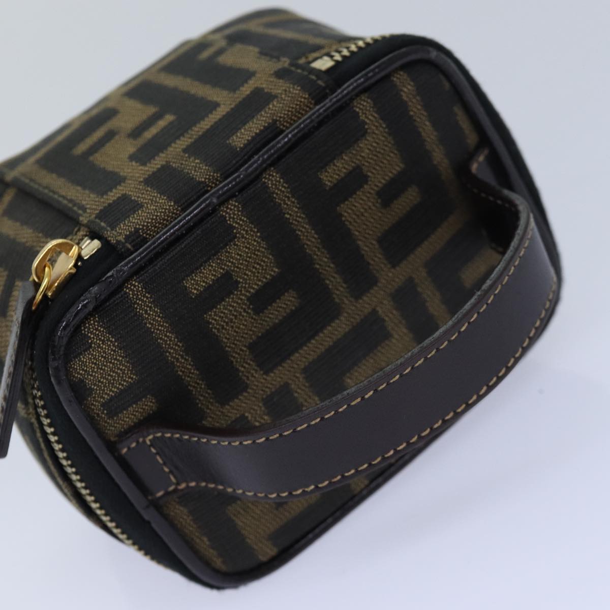 FENDI Zucca Canvas Vanity Pouch Brown Black gold Auth 86299