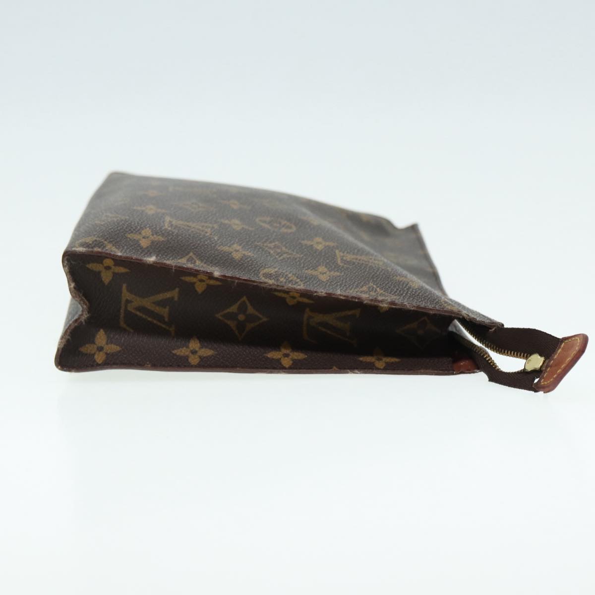 LOUIS VUITTON Monogram Poche Toilette 26 Pouch M47542 LV Auth 86370