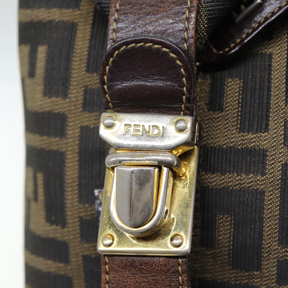 FENDI Zucca Canvas Vanity Pouch Brown Black gold Auth 86430