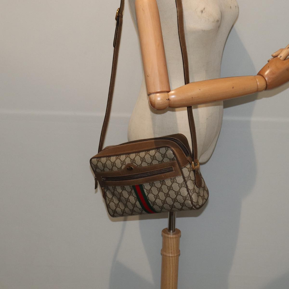 GUCCI GG Supreme Web Sherry Line Shoulder Bag PVC Beige Gold Auth 86552