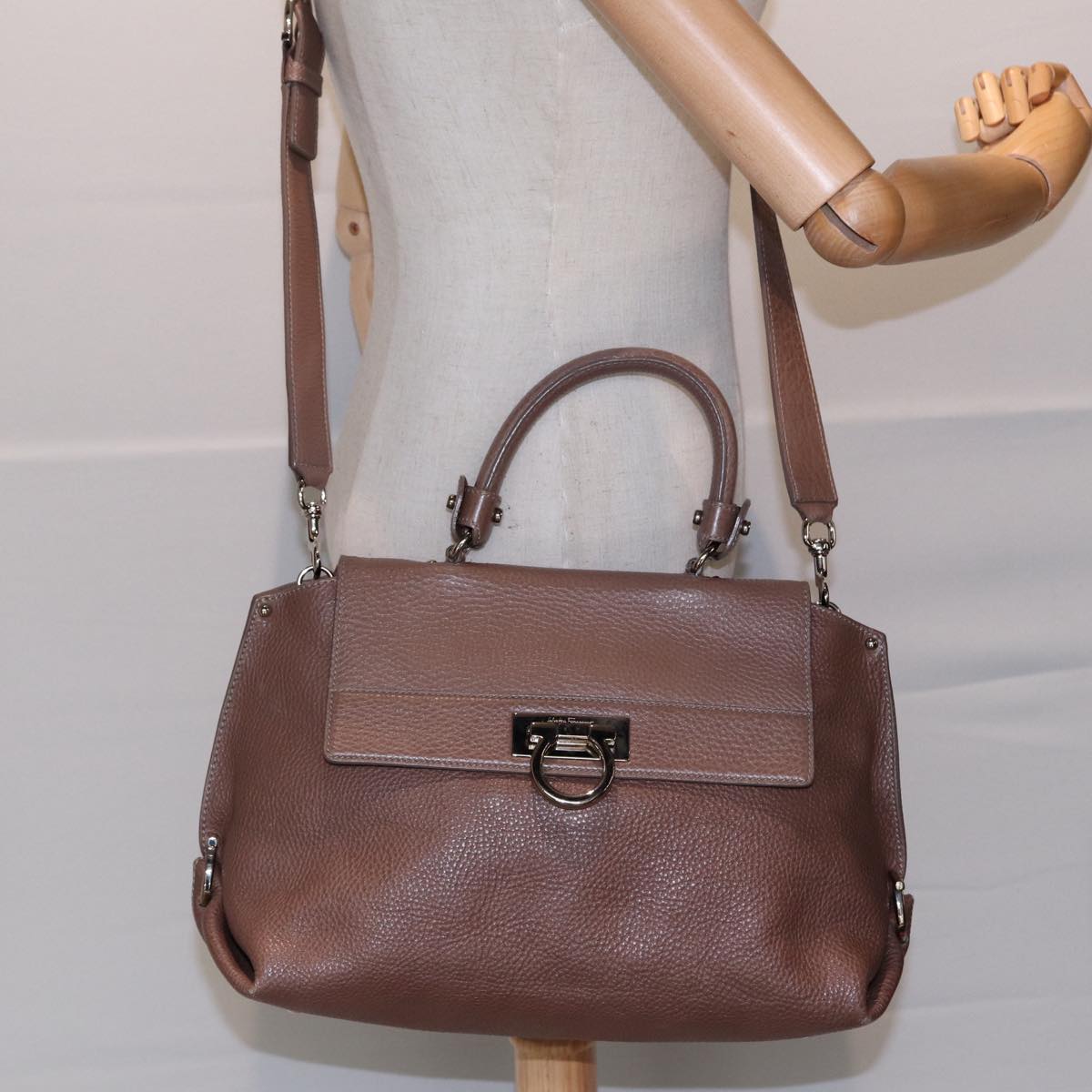 Salvatore Ferragamo Gancini Sofia Hand Bag Leather 2way Brown Silver Auth 86595