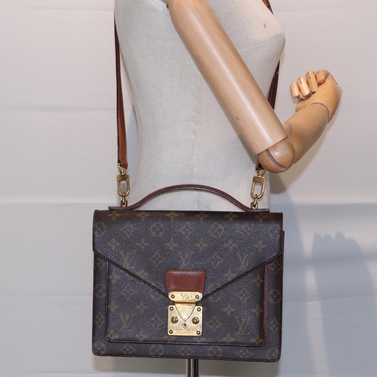 LOUIS VUITTON Monogram Monceau 26 Shoulder Bag M51187 LV Auth 86623